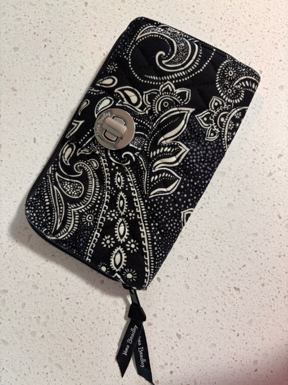 VERA BRADLEY - RFID Turnlock Wallet in the Stellar Paisley Pattern